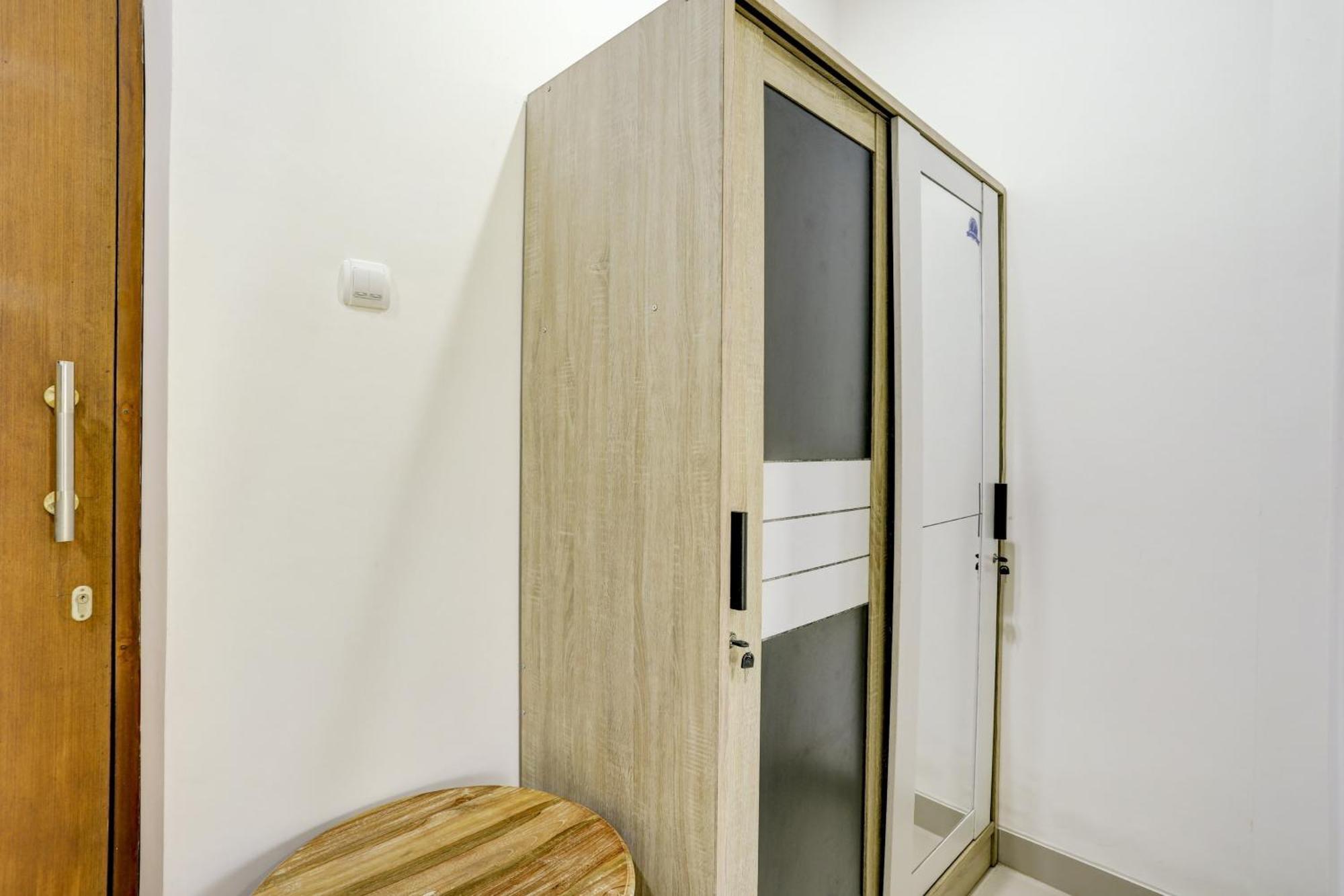 Super Oyo 90232 March 67 Stay Balian Exterior photo