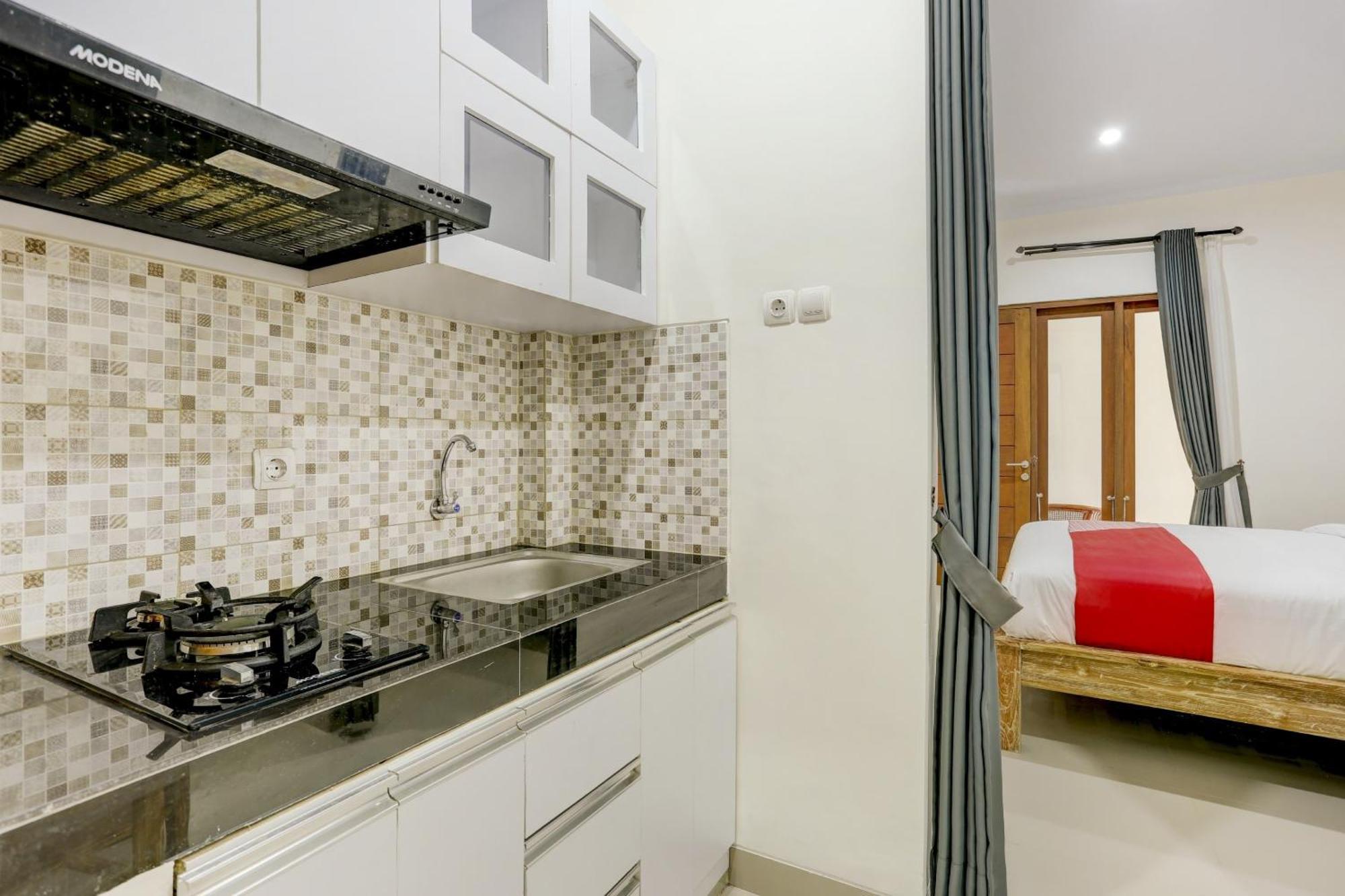 Super Oyo 90232 March 67 Stay Balian Exterior photo